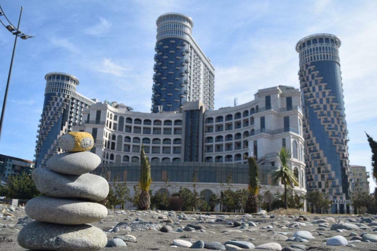Orbi Sea Towers Batumi Resort Exteriör bild