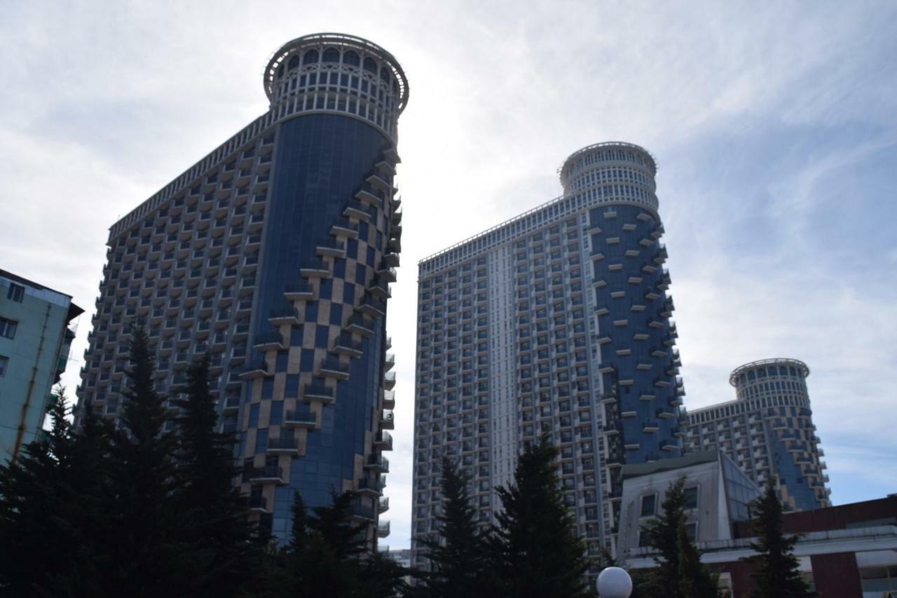 Orbi Sea Towers Batumi Resort Exteriör bild
